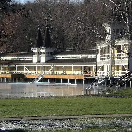 Kaiser Apartman Hévíz Exterior foto